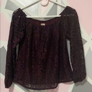 HOLLISTER: Off the Shoulder Too